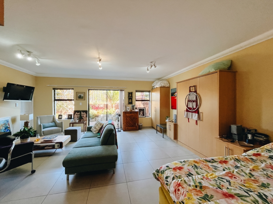 4 Bedroom Property for Sale in Island View Western Cape